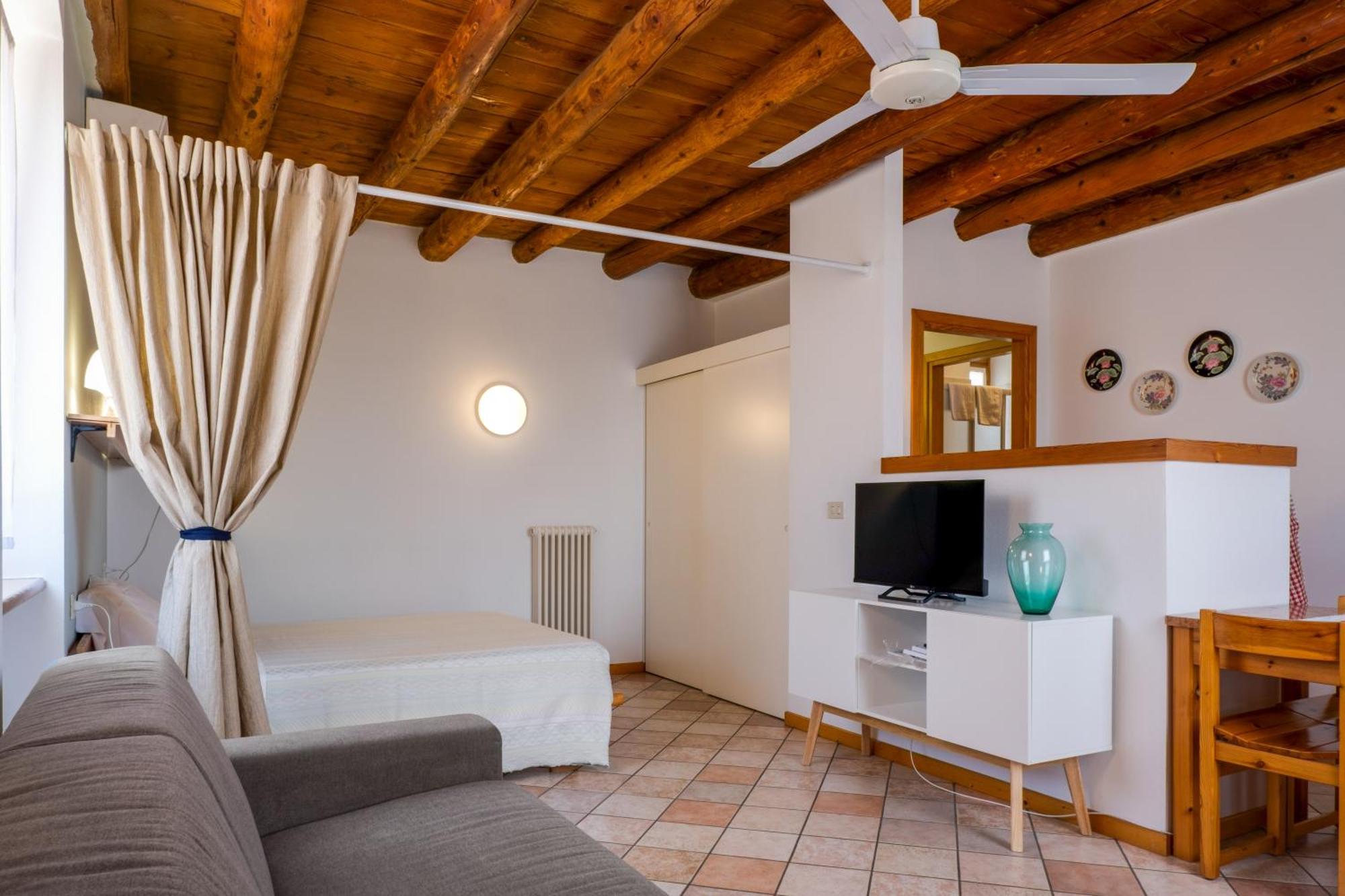 Agriturismo Le Ginestre Lazise Exteriör bild