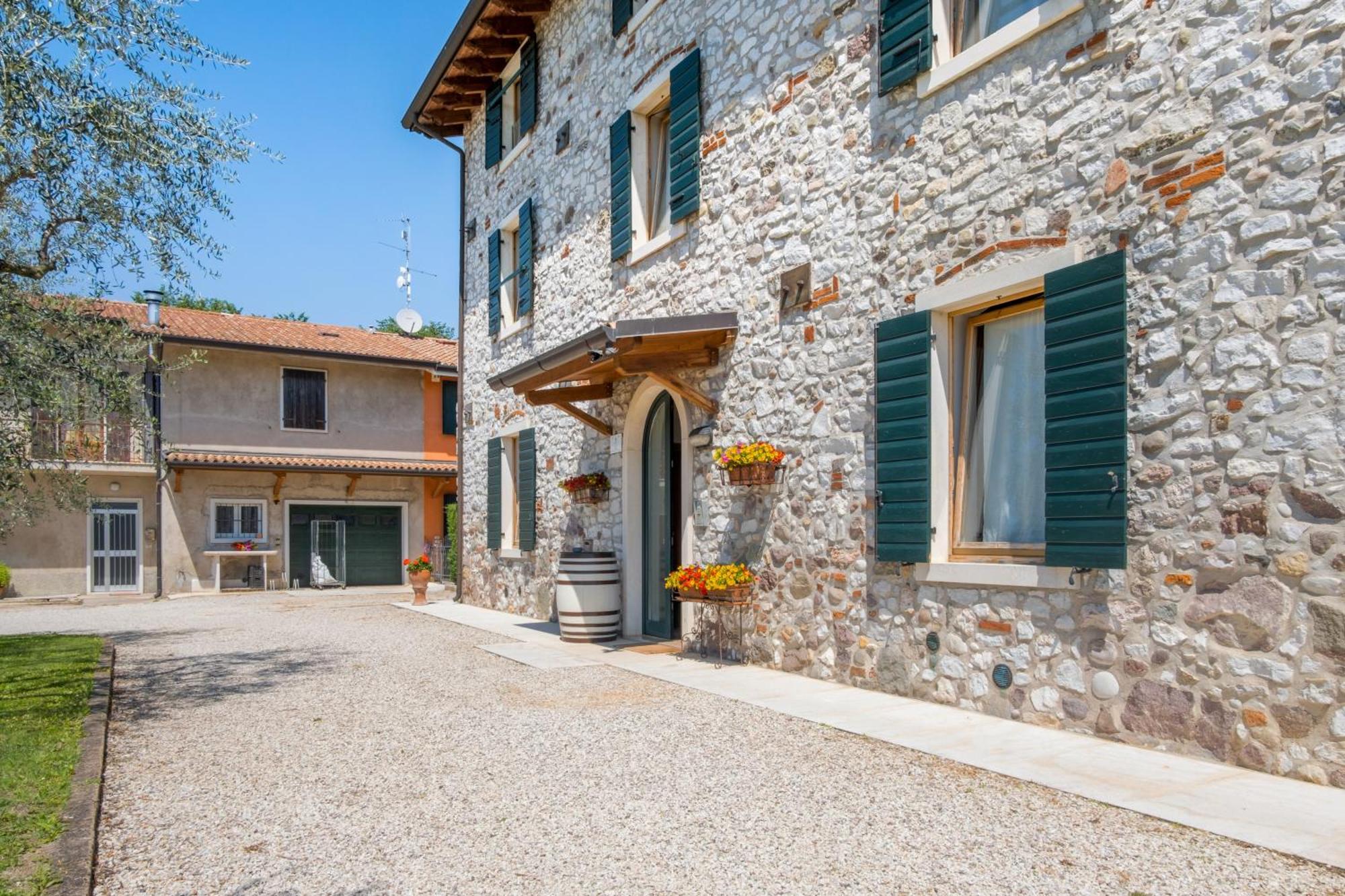 Agriturismo Le Ginestre Lazise Exteriör bild